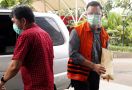 Eks Mensos Juliari Batubara Duduk di Kursi Sidang Suap Bansos Hari Ini - JPNN.com