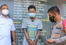 Ayah Penganiaya Bayi 7 Bulan di Depok sudah Ditangkap, Tuh Tampangnya - JPNN.com