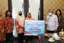 Salurkan Bantuan Koban Gempa Mamuju, Dharma Wanita Kemnaker Harap Sulbar Bangkit - JPNN.com
