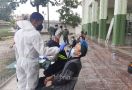 Puluhan Pendukung Rizieq Shihab Ikut Tes Antigen Sebelum Sidang, Hasilnya Bikin Kaget - JPNN.com
