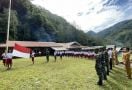 Satgas TNI Menumbuhkan Nasionalisme Kepada Siswa di Papua, Begini Contohnya - JPNN.com
