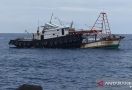Mencuri Ikan di Perairan Indonesia, 4 Kapal Berbendera Vietnam Dimusnahkan - JPNN.com