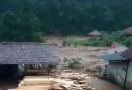 Seperti Ini Dahsyatnya Banjir di Sumedang, Sawah, Vila, dan Rumah Tersapu Air - JPNN.com