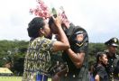 Tangis Haru Mewarnai Pelantikan 1.000 Bintara Orang Asli Papua - JPNN.com