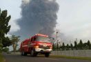 Pertamina Berhasil Kendalikan Kebakaran di Satu Tangki Benzene di Area Kilang Cilacap - JPNN.com