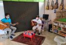 10 Tips Belajar Gitar, Pemula Wajib Tahu - JPNN.com
