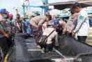15 ABK Korban Tabrakan Kapal di Indramayu Belum Ditemukan - JPNN.com