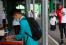 Pak Ganjar Minta Aturan Sekolah Lebih Fleksibel soal Pemakaian Seragam - JPNN.com