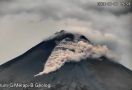 Kamis Pagi Gunung Merapi Luncurkan Awan Panas Guguran Sejauh 1,8 Kilometer - JPNN.com