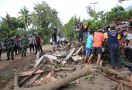 TNI-Polri Temukan Enam Jenazah di Lokasi Banjir Bandang NTT - JPNN.com