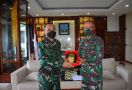 Jenderal Andika Bantu APD untuk RS TNI AD Kodam XVII/Cendrawasih - JPNN.com