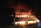 Lima Ruko di Medan Terbakar, Satu Orang Meninggal Dunia - JPNN.com