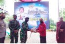 TNI AL Peduli Serahkan 800 Paket Sembako Kepada Masyarakat Wanayasa Purwakarta - JPNN.com
