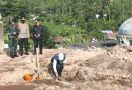 Pemprov Jatim Percepat Pembangunan Rumah Sementara untuk Pengungsi Gempa Malang - JPNN.com