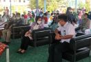 PJB Santuni Anak Yatim, Defy Indiyanto: Kami Mohon Doa Dapat Melewati Pandemi - JPNN.com
