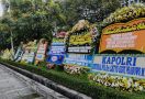 Kiriman Karangan Bunga untuk Prajurit KRI Nanggala 402 Terus Mengalir, Nih Fotonya - JPNN.com