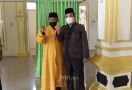 Viral Pria Diusir karena Pakai Masker Saat Mau Salat, Masjid Al Amanah Didatangi Achmad Sidik - JPNN.com