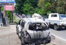 Toyota Yaris Hangus Terbakar di Palembang, Ini Penyebabnya - JPNN.com