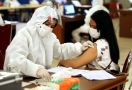 KSAL dan Komisi I DPR Tinjau Serbuan Vaksinasi di Belawan - JPNN.com