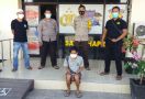 RU Garang Ancam Bunuh Sang Ibu Pakai Pisau, Begitu Dijemput Polisi Langsung Ciut Begini, Lihat - JPNN.com
