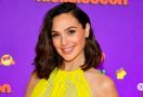 Palestina Diserang Israel, Artis Cantik Gal Gadot Langsung Dihujat Netizen - JPNN.com