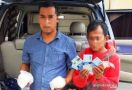 Lihat, Inilah Tampang Dua Pengedar Uang Palsu di Meulaboh, Ditangkap di Masjid - JPNN.com