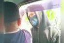 Inilah Pria Bersajam Pelaku Pungli Sopir Angkot yang Viral di Medsos, Lihat - JPNN.com