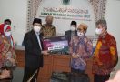 Ustaz Adi Hidayat Difitnah, Habiburokhman Gerindra Protes, Singgung Perbedaan Politik - JPNN.com