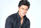 Diisukan Berselingkuh dengan Priyanka Chopra, Shah Rukh Khan Merespons Begini - JPNN.com