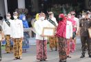 Rayakan Hari Jadi ke-728 Kota Surabaya, Pemkot Beri Penghargaan Kepada 16 Patriot Bangsa Kru Nanggala 402 - JPNN.com