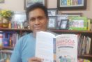 Bangga Menjadi Guru SMA 8 Jakarta: Memoar Wartawan dan Pendidik Bernama Suradi - JPNN.com