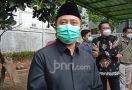 Ini Alasan Ayah Ria Ricis dan Oki Setiana Dewi Dimakamkan di Pesantren Ustaz Yusuf Mansur - JPNN.com