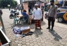 Kartini Berbaring di Depan Kedai Kopi, Tidak Bernapas Lagi, Apa yang Terjadi? - JPNN.com