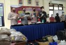 Produksi Tembakau Sintetis di Cisauk, Wanita Muda Ini Pasrah saat Dijemput Polisi - JPNN.com