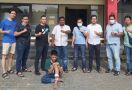 Arfan Zidan Meringis Kesakitan, Kaki Kirinya Ditembak Polisi, Ini Kasusnya - JPNN.com