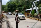 Polisi Bersenjata Disiagakan di Jalan Penghubung Bengkulu-Sumsel - JPNN.com