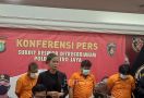 Berlagak Polisi, 3 Pria Ini Memeras Sopir yang Bermain Judi, Cuma Modal Kaus Hitam - JPNN.com