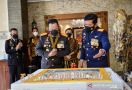 Ada Kejutan dari Panglima TNI untuk Kapolri, Lihat Deh Fotonya - JPNN.com