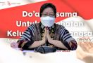 Ibu Risma Gelar Doa Bersama Secara Virtual, Mohon Ampunan Kepada Tuhan - JPNN.com