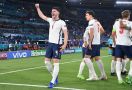 Inggris vs Denmark: Saat Harry Kane Cetak Gol, Declan Rice Dapat Kado Spesial, Apakah Itu? - JPNN.com