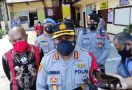 Puluhan Orang Mendatangi Polsek, Anggota TNI AD Ditembak - JPNN.com