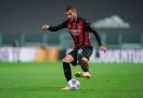 AC Milan Disebut-sebut Bakal Menaikkan Gaji Theo Hernandez - JPNN.com