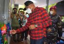 TNI AL Menuntaskan Bedah Rumah Juru Parkir yang Anaknya Meraih Adhi Makayasa AAL  - JPNN.com