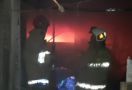 Gedung F BPOM Terbakar Setelah Ada Ledakan, Petugas Sangat Kewalahan - JPNN.com