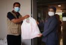 Detak Kehidupan dari Balik Tenda Biru, Sukarelawan Kemensos Siapkan Ribuan Makanan Siap Saji di Masa Kedaruratan - JPNN.com