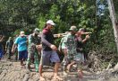 Ditemukan Benda Berbahaya di Empang Warga, TNI dan Brimob Sampai Turun - JPNN.com