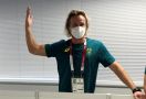 Viral Gara-Gara Aksi Robek Masker, Pelatih Renang Australia Langsung Minta Maaf - JPNN.com