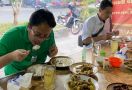 Lihat, Wamendag Makan di Warung, Waktunya 7 Menit 38 Detik Saja - JPNN.com