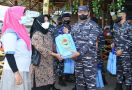 TNI AL Gelar Serbuan Vaksinasi kepada Masyarakat Maritim di Riau - JPNN.com