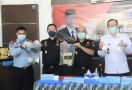 Bea Cukai Makassar dan BNN Provinsi Sulawesi Selatan Menggagalkan Peredaran Narkoba - JPNN.com